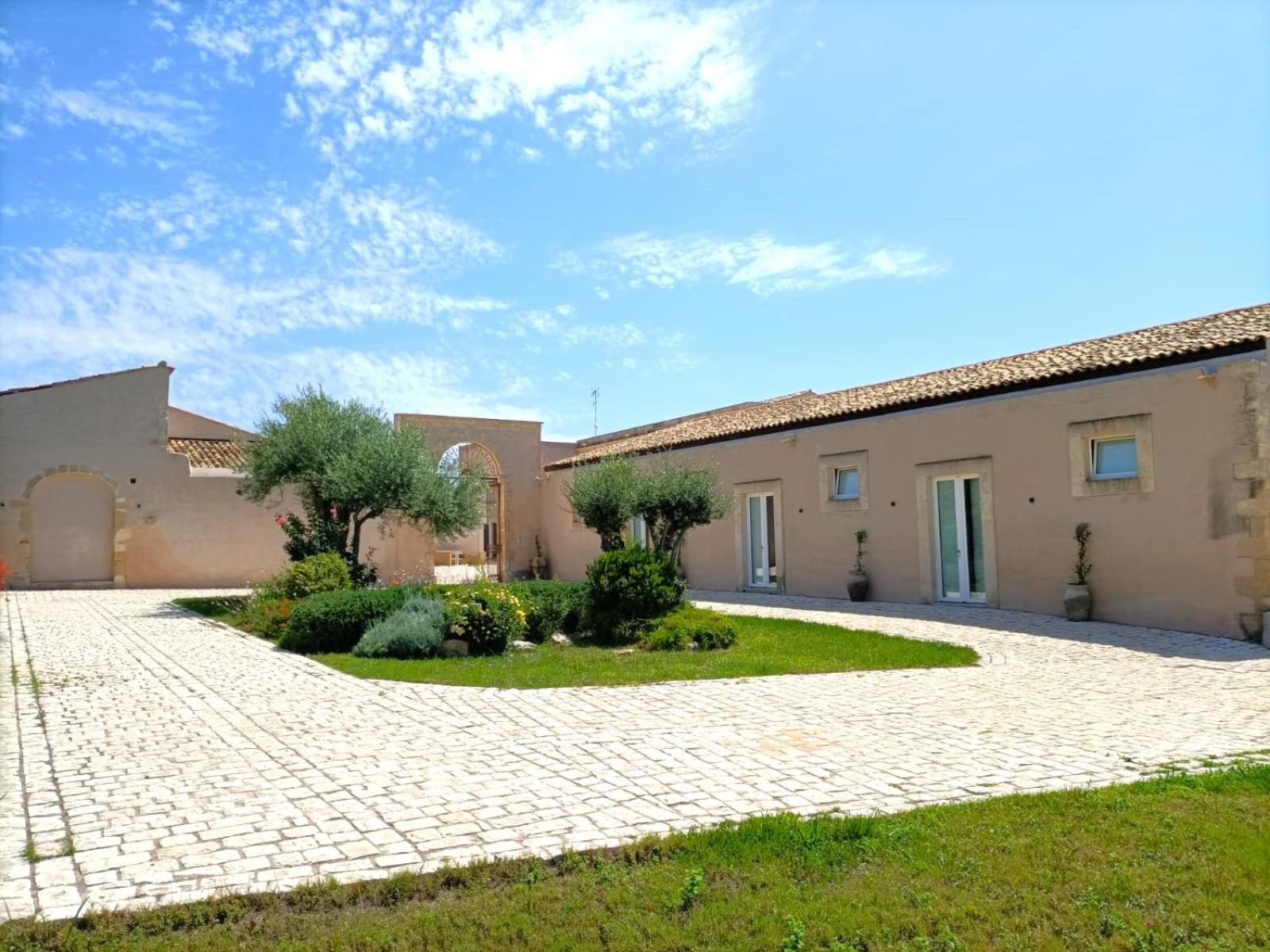 אבולה Ballium Luxury Relais מראה חיצוני תמונה